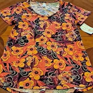 NWT LuLaRoe classic tee